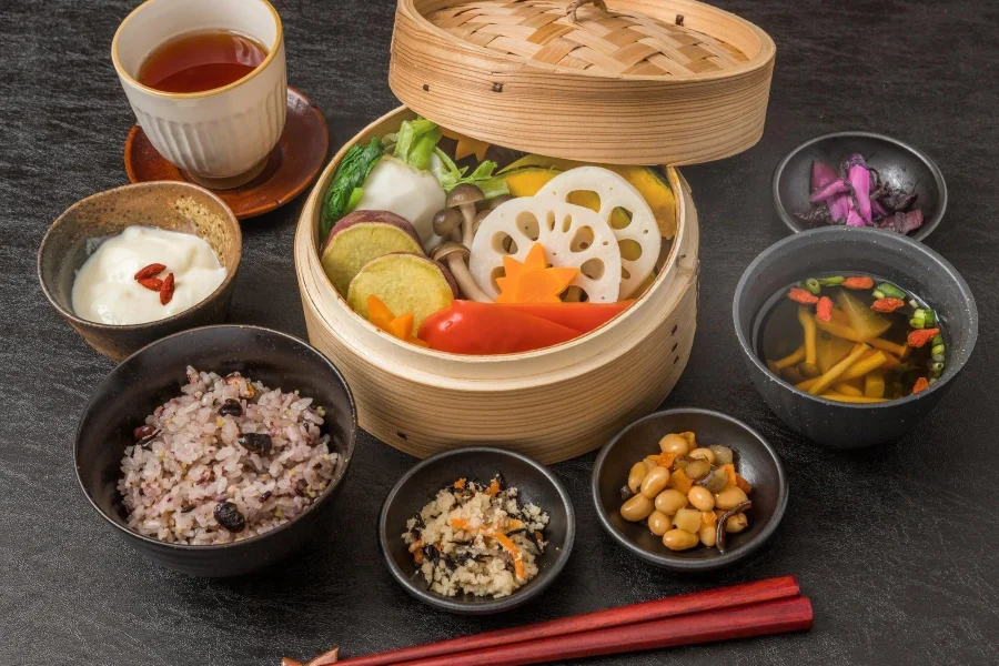 Mỗi món ăn đều được chế biến tỉ mỉ, cầu kỳ, mang đến một trải nghiệm ẩm thực thanh đạm, tinh tế