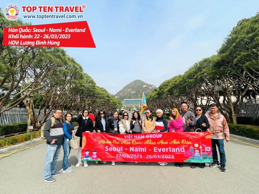 Tổng hợp hình đoàn tour du lịch khởi hành tháng 3 tại Top Ten Travel