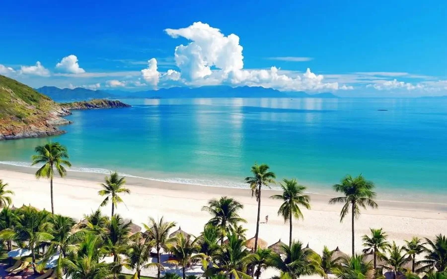 Biển Mỹ Khê - một trong những bãi biển đẹp cho chuyến du lịch mùa hè ở Đà Nẵng