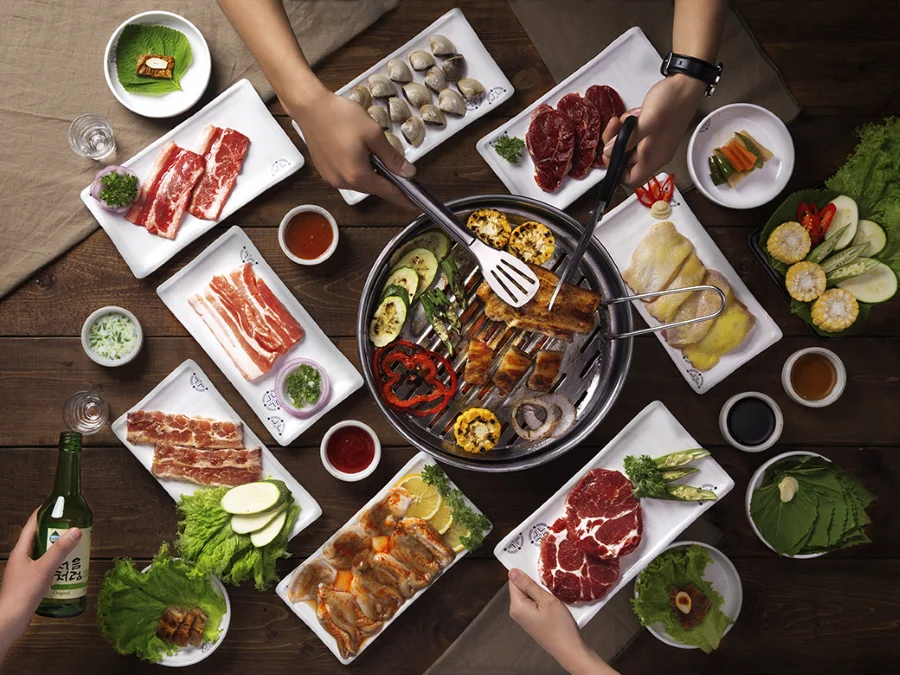 Ẩm thực Hàn Quốc nổi tiếng với các món nướng thơm ngon, hấp dẫn