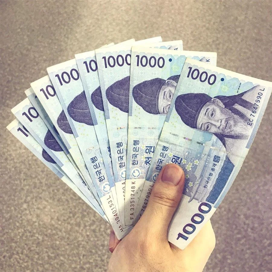 Bạn có thể cân nhắc đến việc mua sắm bằng tiền mặt