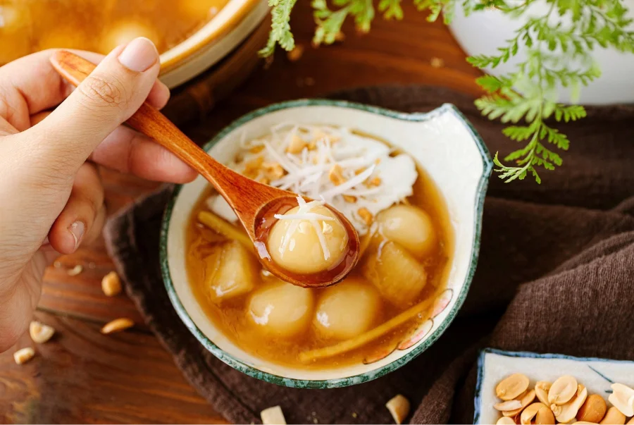 Chè khoai mì - một hương vị đầy tinh tế giữa vị bùi bùi của khoai mì và béo ngậy của nước cốt dừa