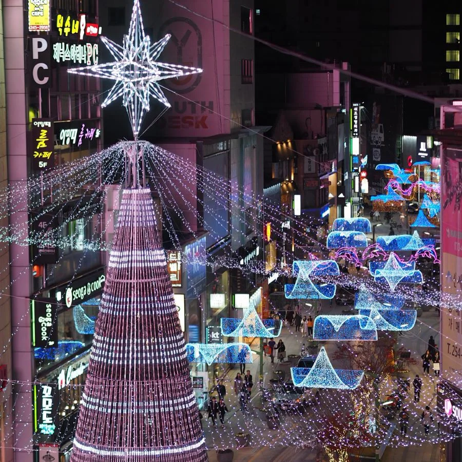 Check-in tại cây thông Noel Busan nổi tiếng
