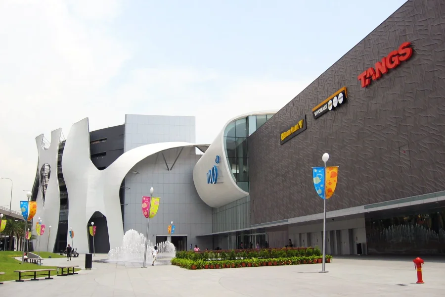 Vivo City chính là điểm đến không thể bỏ qua cho các tín đồ shopping trong mùa sale hoành tráng 2024