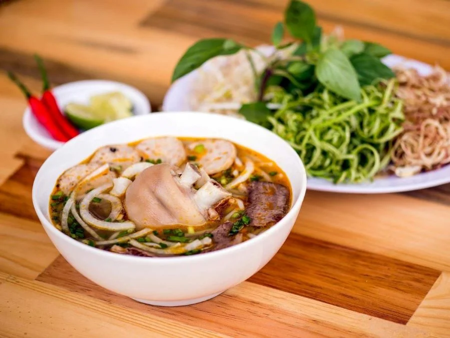 Quán Bà Gái chuẩn bị xứ Huế, thơm ngon và đặc trưng riêng