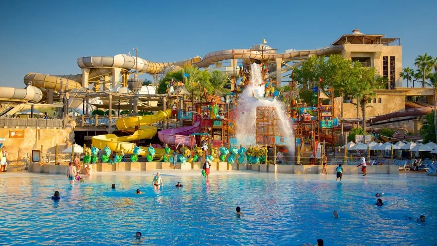 Công viên Wild Wadi sở hữu vị trí đắc địa cùng diện tích rộng rãi và vô cùng hiện đại