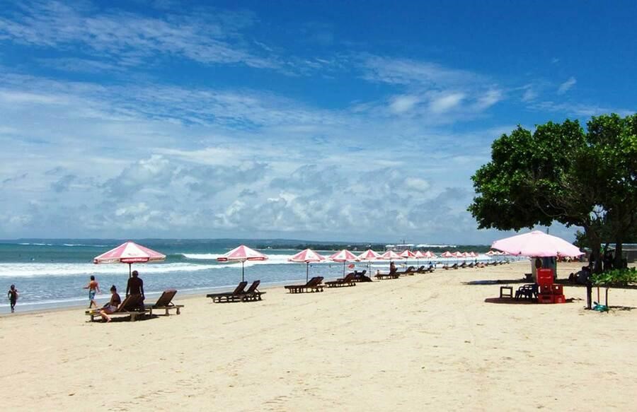 Dịch vụ các bãi tắm ở Kuta rất phát triển