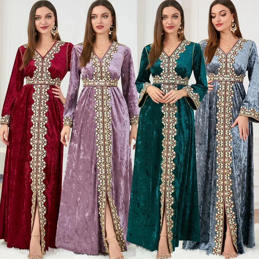 Phụ nữ Maroc thường mặc trang phục lịch sự và kín đáo 