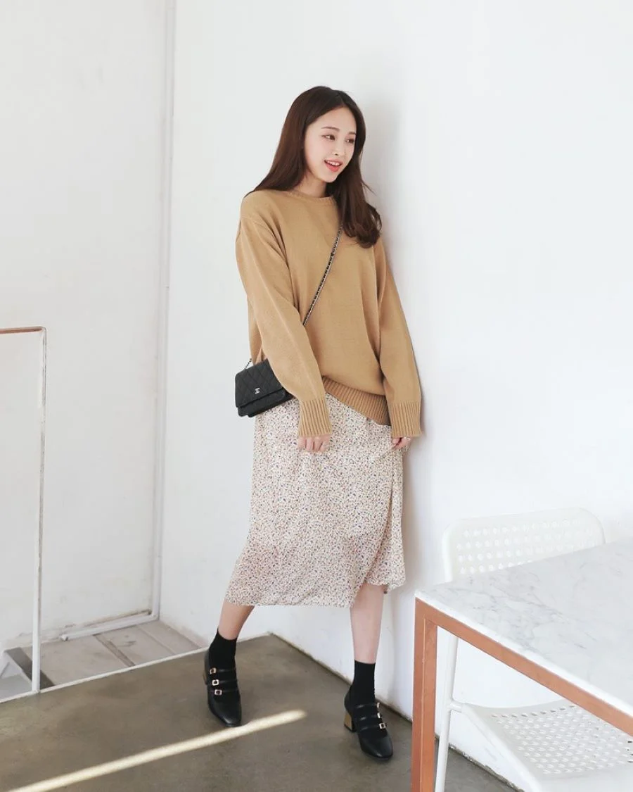 Một chiếc áo len cho những ngày se lạnh tại Hàn