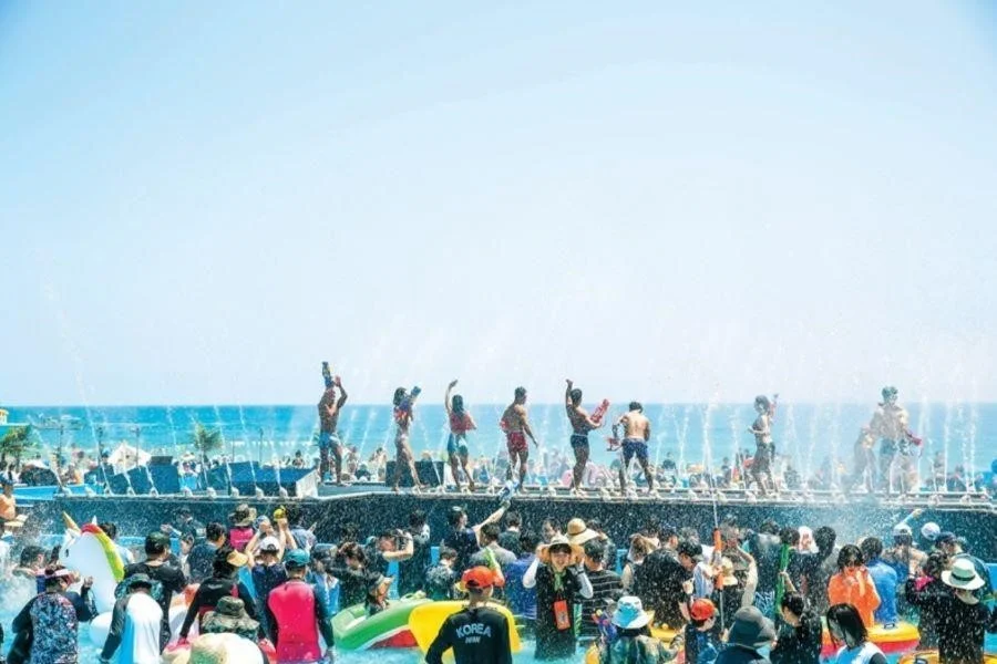 Lễ hội biển Busan diễn ra vào tháng 8 hằng năm