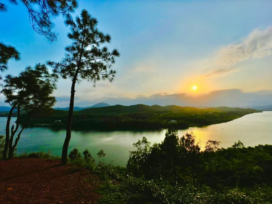 Vẻ đẹp yên bình tại Đồi Vọng Cảnh