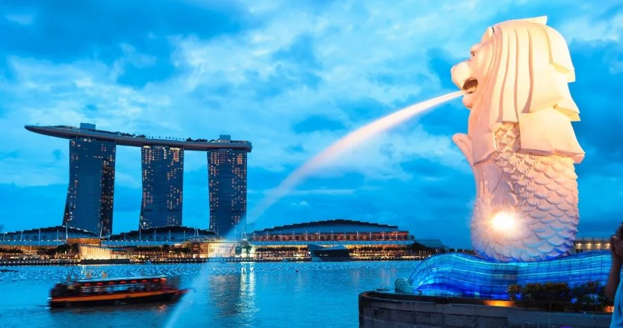 Quảng trường Merlion là điểm đến không thể bỏ qua khi du lịch Singapore