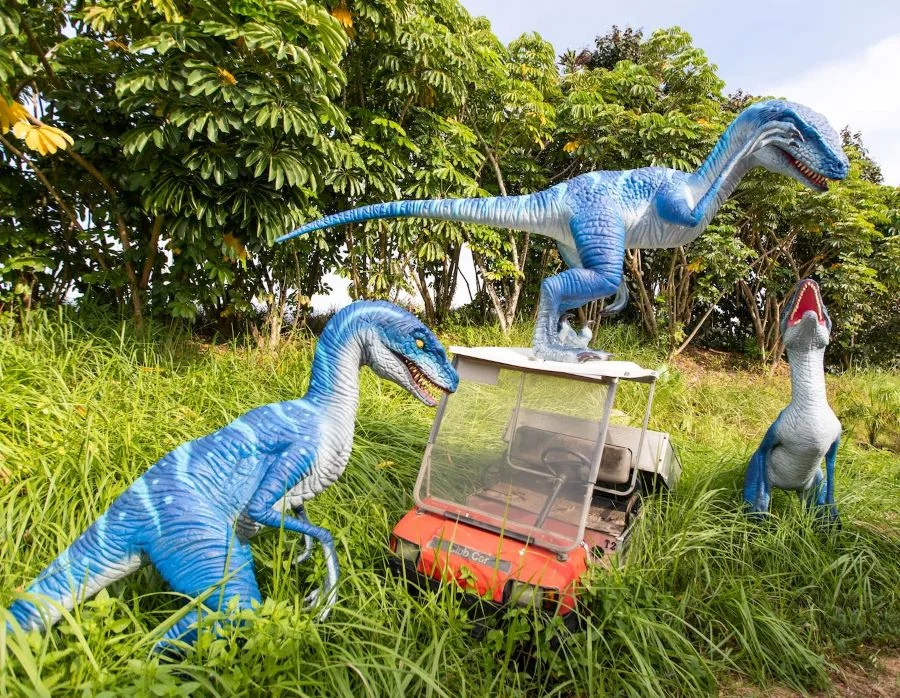 Jurassic Mile với vô số mô hình sinh vật tiền sử được làm vô cùng sinh động và phong phú