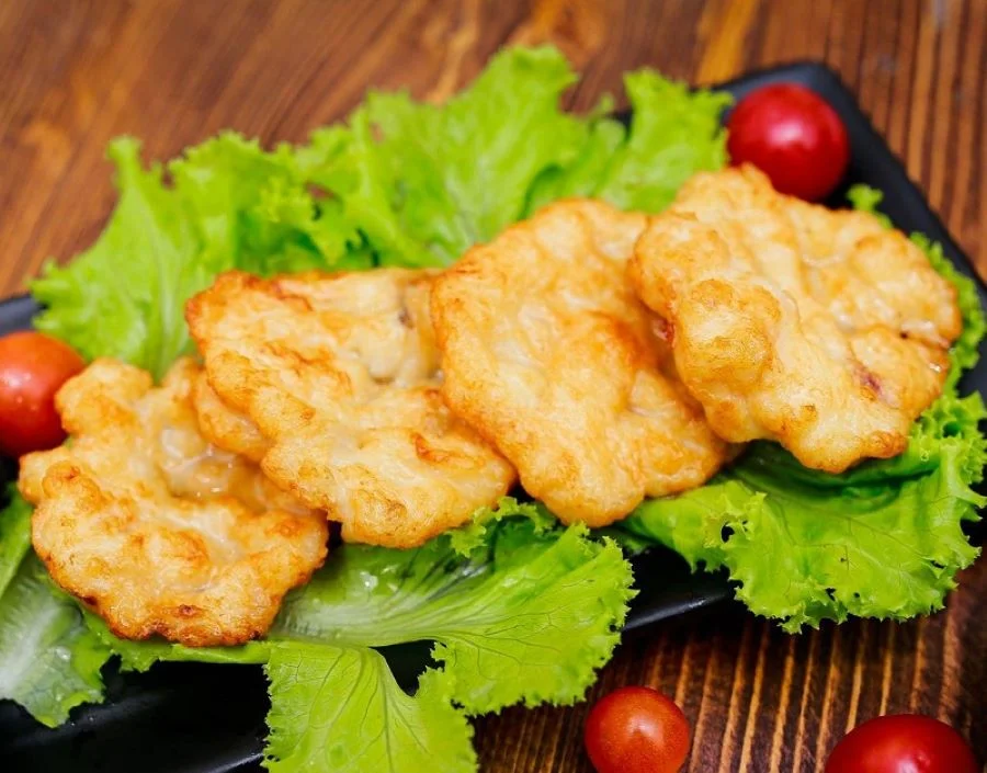 Món chả mực nổi tiếng tại Hạ Long