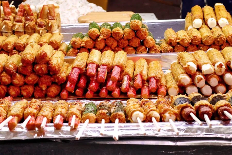 Khu chợ đêm Namdaemun là nơi tập trung của vô số món ăn đường phố thơm ngon