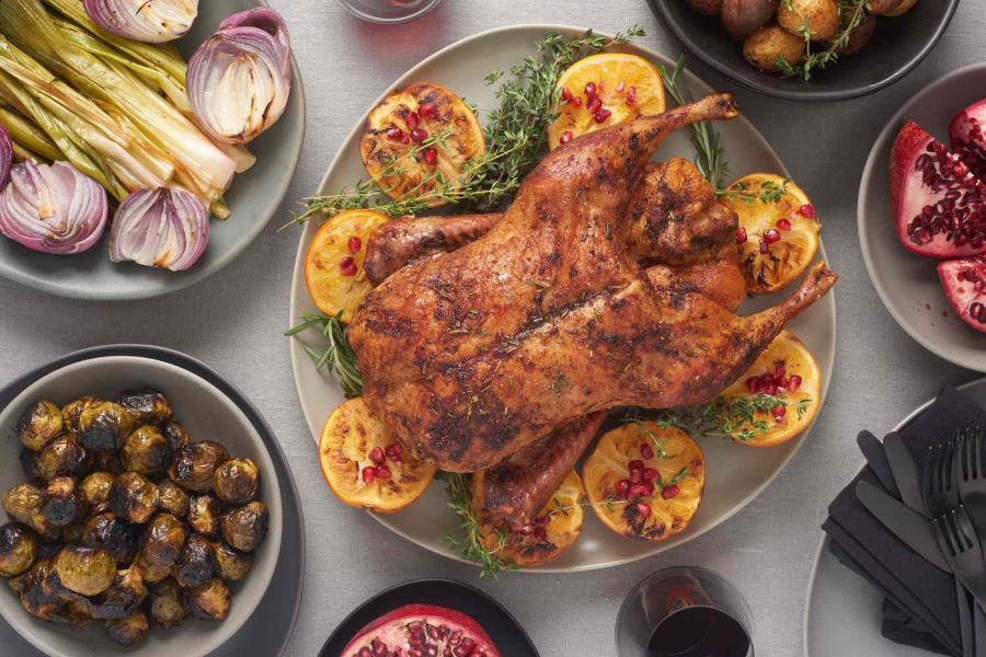 Roast Duck - vịt quay giòn rụm, thơm lừng - luôn là lựa chọn không thể bỏ qua