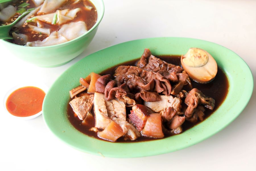 Kway Chap là một món ăn đường phố không thể bỏ qua khi đến Bangkok