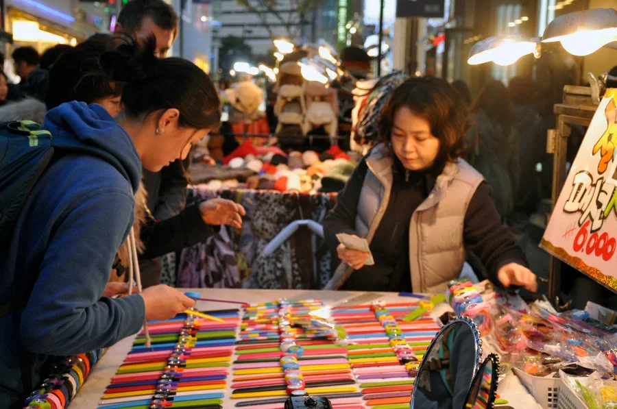 Busan, không chỉ nổi tiếng với những bãi biển tuyệt đẹp mà còn là thiên đường mua sắm thu hút du khách thập phương