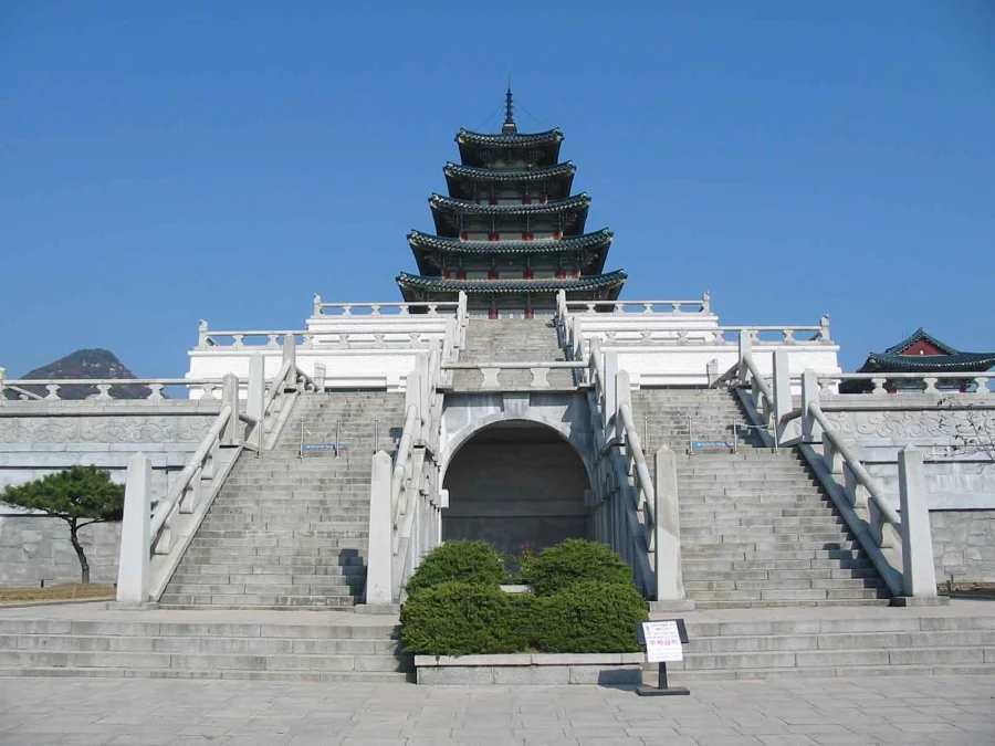 Bảo tàng Quốc gia Hàn Quốc đã trở thành một điểm đến không thể bỏ qua cho bất kỳ ai yêu thích khám phá lịch sử Hàn Quốc