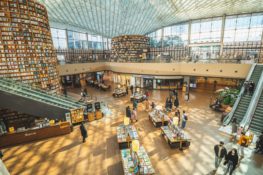 Khám phá Starfield - Thư viện khổng lồ với hàng ngàn các loại sách khác nhau tại Seoul