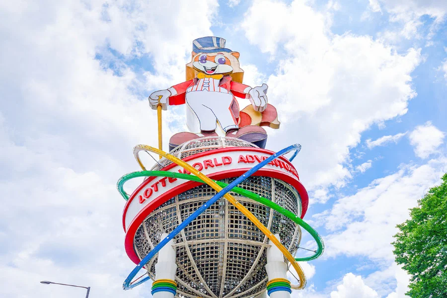 Lotte World - Một trong những điểm đến không thể bỏ qua khi đi du lịch Seoul