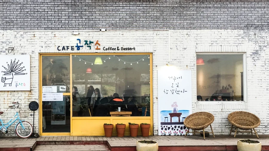 Du lịch Jeju mà không ghé qua Café Gongjakso là một thiếu sót lớn đấy nhé!