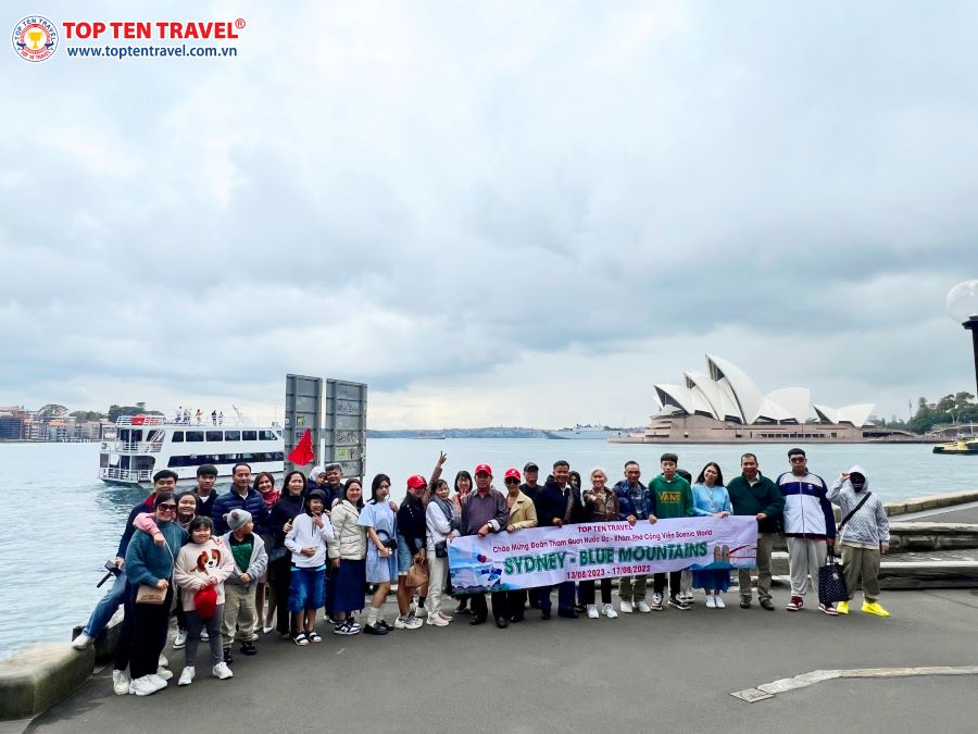 Đoàn khách Top Ten Travel tham quan khám phá nước Úc xinh đẹp