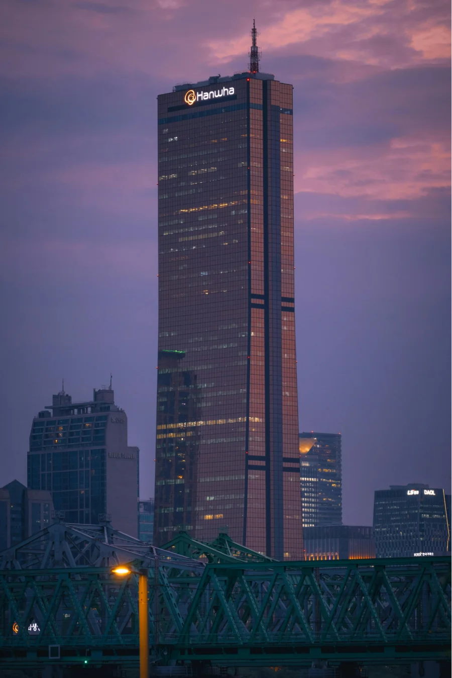 Tòa nhà 63 là một trong những biểu tượng nổi tiếng nhất của Seoul