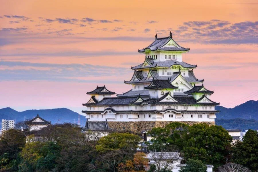 Lâu đài Himeji từ lâu đã trở thành một điểm đến không thể bỏ qua khi đi du lịch Nhật Bản