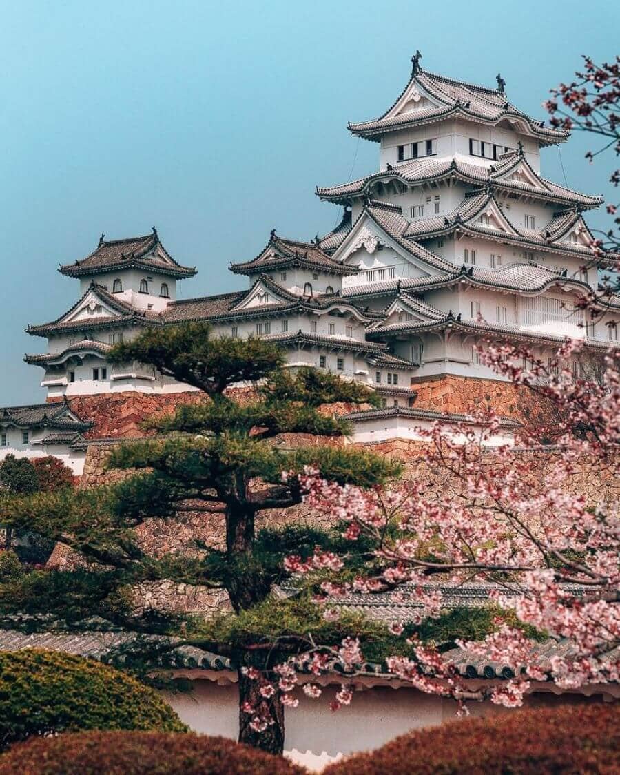 Lâu đài Himeji không chỉ là một công trình kiến trúc đẹp mắt mà còn ẩn chứa nhiều điều đặc biệt