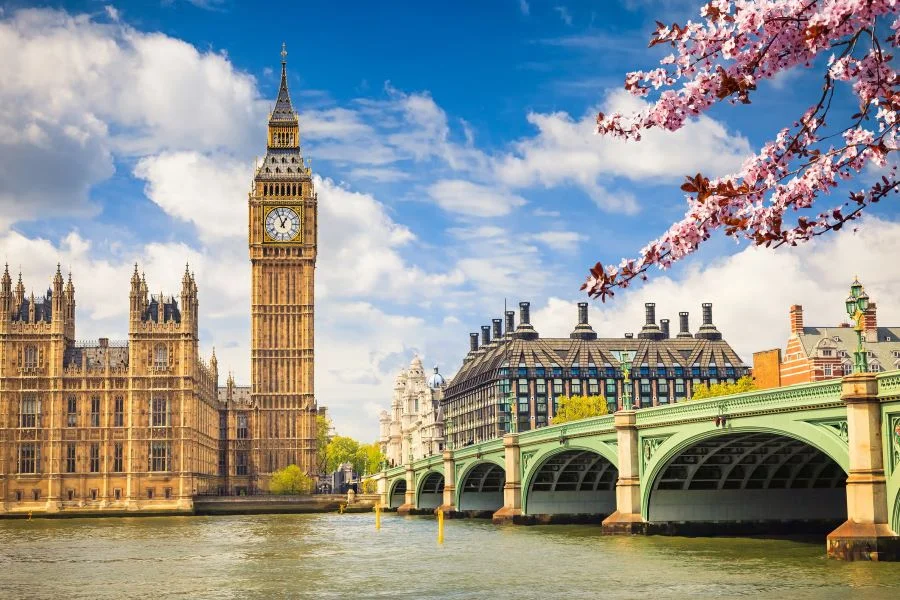 London Anh ngập tràn sắc hoa vào mùa xuân