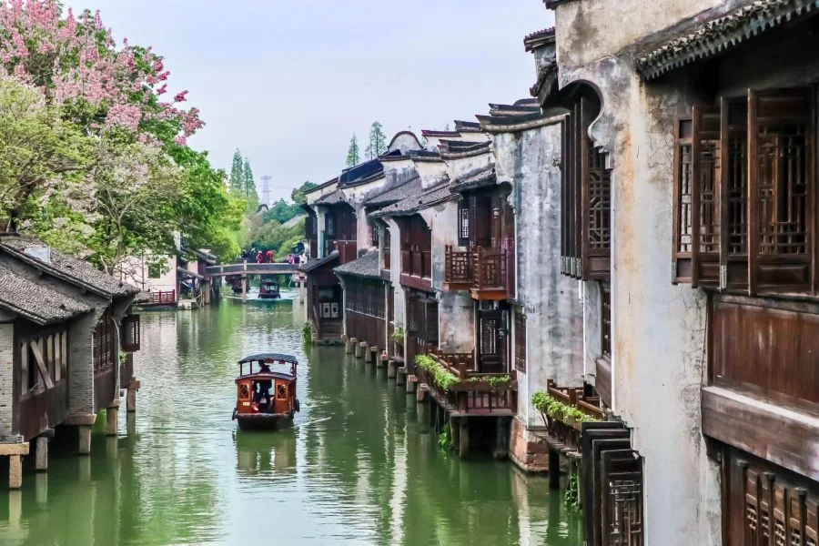 Ô Trấn đã có tuổi đời khoảng 1300 năm và mang dáng dấp như một “Venice của Châu Á”