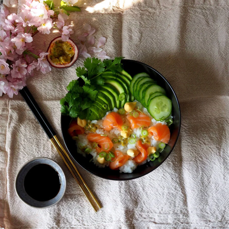 Sushi Chirashi Edomae là một biến thể đặc biệt của món Chirashizushi truyền thống, mang đậm dấu ấn của vùng Edo
