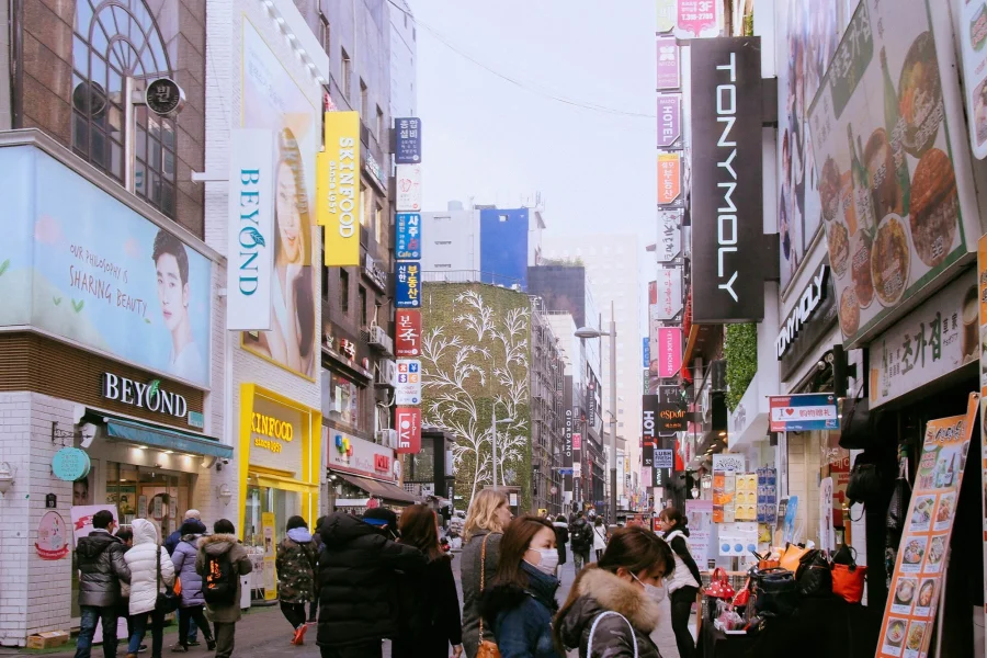 Chợ Dongdaemun Hàn Quốc là thiên đường mua sắm thu hút hàng triệu du khách mỗi năm