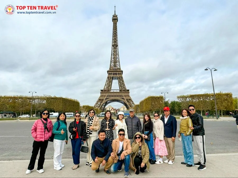 Tour Du Lịch Châu Âu Tết: Đức - Hà Lan - Bỉ - Pháp 9N8D