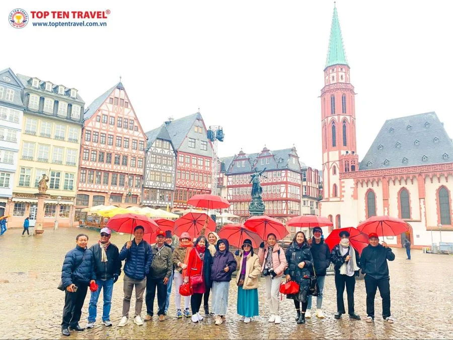 Chuyến hành trình khám phá trời Âu tại Top Ten Travel