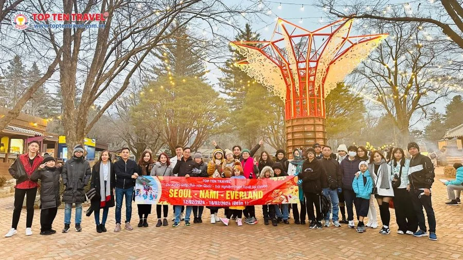 Đoàn khách nhà Top Ten Travel tham quan nhiều điểm đến nổi tiếng tại Hàn Quốc 