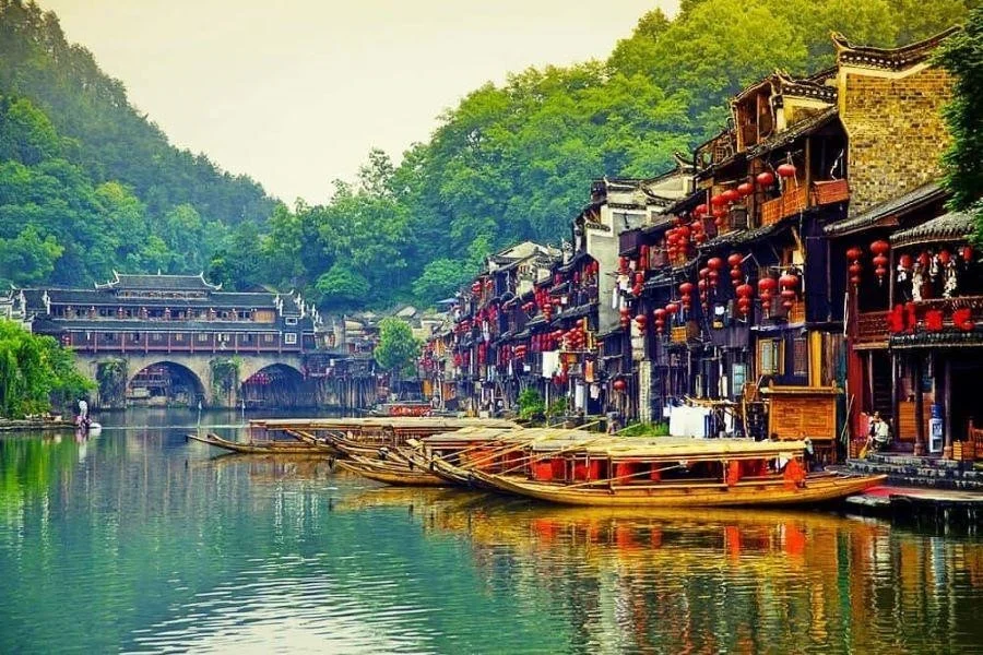 Toàn cảnh các địa điểm tại Phượng Hoàng Cổ Trấn