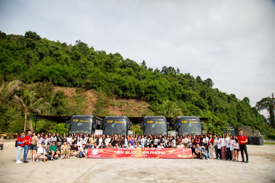Hơn 200 nhân viên Top Ten Travel bắt đầu hành trình du lịch cuối năm tại Đà Lạt