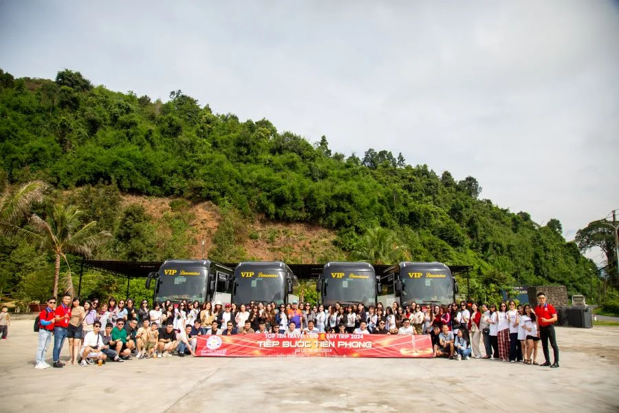 Hơn 200 nhân viên Top Ten Travel bắt đầu hành trình du lịch cuối năm tại Đà Lạt