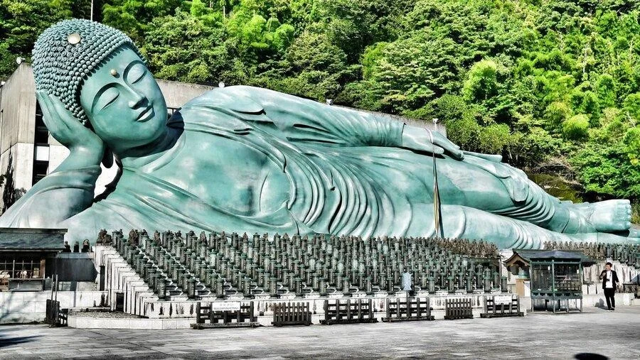 Đạo Phật cũng là một trong những tôn giáo có ảnh hưởng nhất Nhật Bản