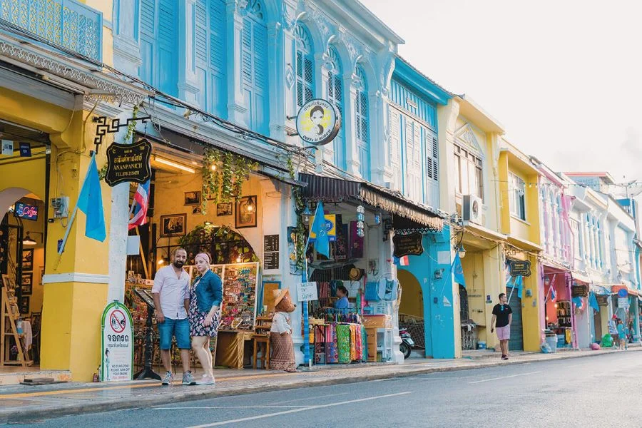 Phố cổ Phuket là điểm đến thu hút đông đảo du khách gần xa