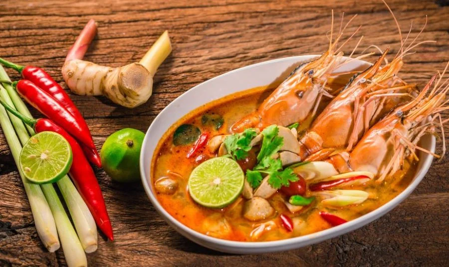 Tom Yum Goong đặc biệt chua cay, hương thơm lan tỏa đến khứu giác của từng thực khách