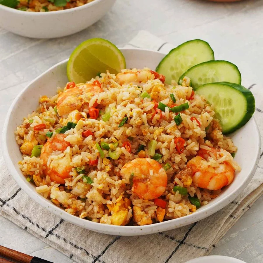 Khao Pad là món cơm chiên được nhiều du khách yêu thích
