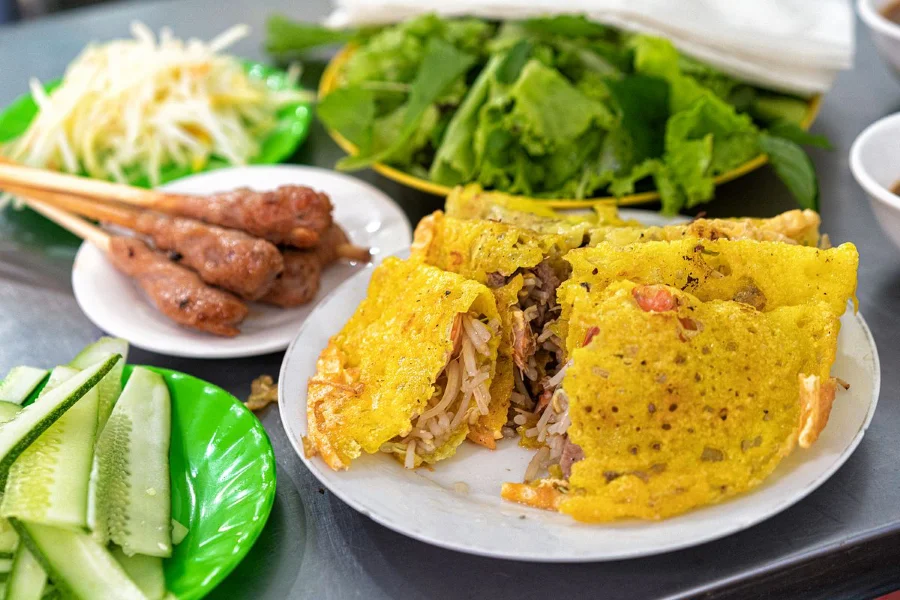 Bánh xèo Đà Nẵng sở hữu hương vị hoàn toàn khác biệt, chỉ cần ăn thử một lần là nhớ mãi không quên