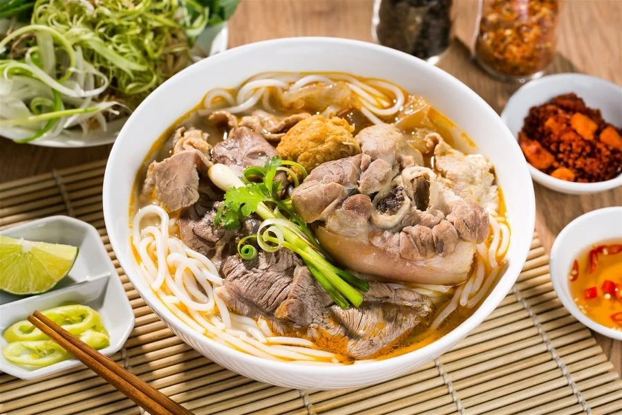 Sức hấp dẫn không thể chối từ của tô Bún bò Huế