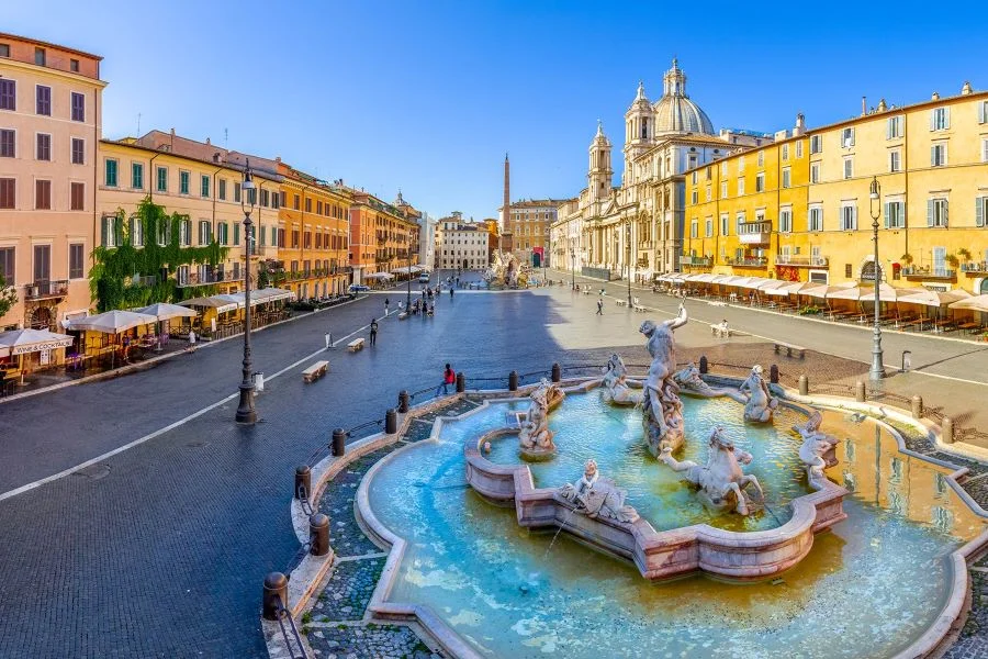 Quảng trường Navona mang phong cách Baroque cổ điển gần như hoàn hảo