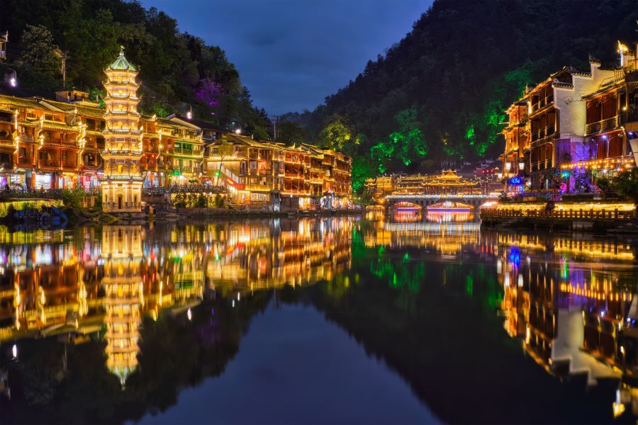 Vẻ đẹp của Sông Đà Giang mỗi khi màn đêm buông xuống