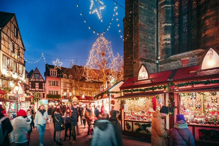 Đừng quên khám phá những khu chợ Noel nổi tiếng tại Pháp