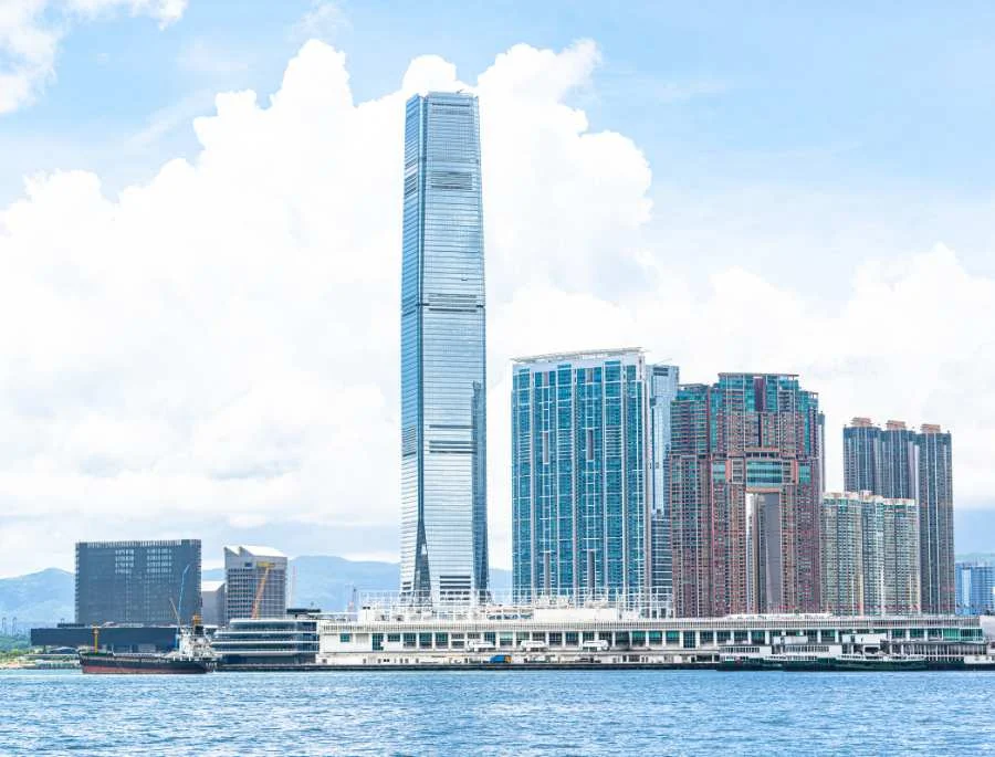 Sky 100 là đài quan sát trong nhà cao nhất ở Hong Kong
